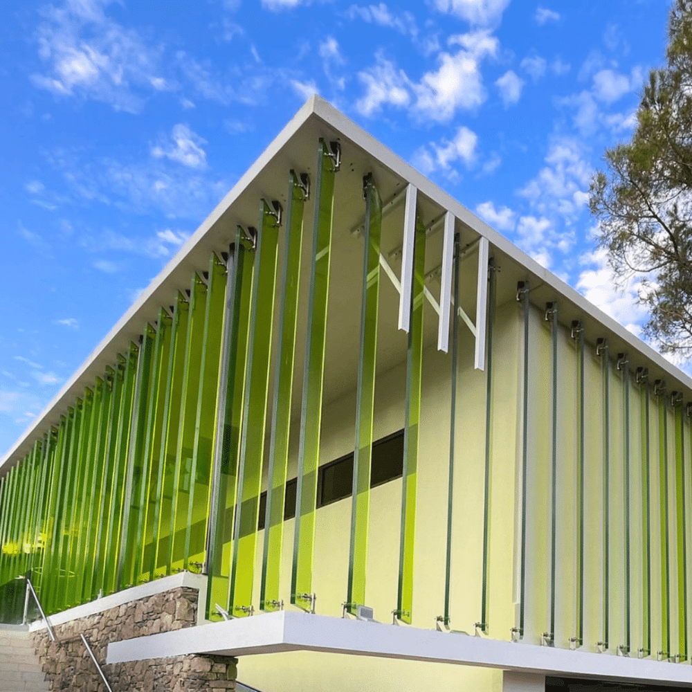 Projet de brise-soleil en verre ICARE