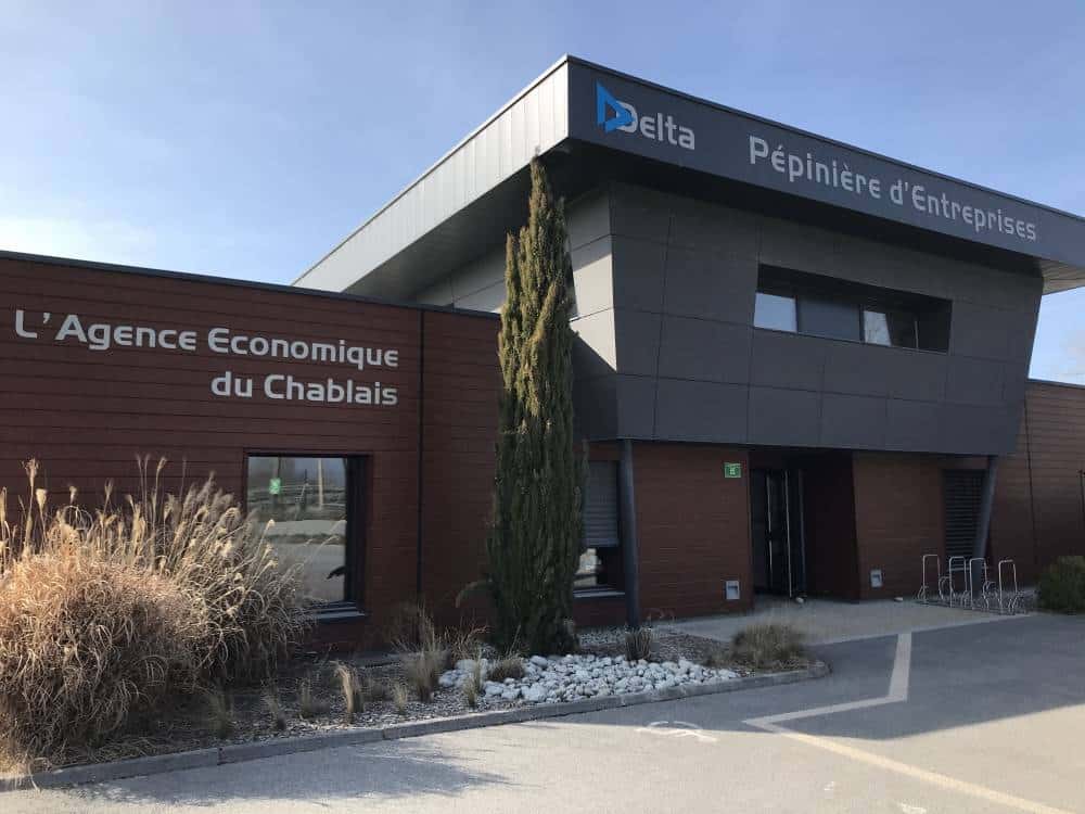Facade AEC - COM' les Pros